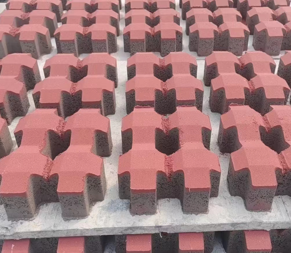 仿木垃圾箱在使用中是仿真的工藝品！